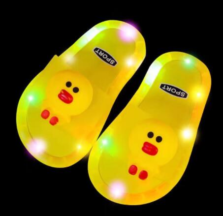 Children‘s Light Up Slippers/Sandals