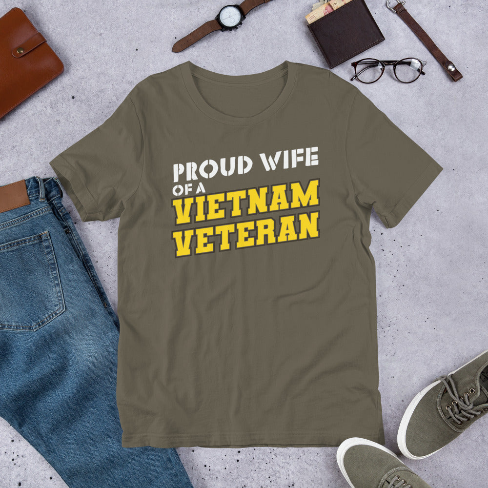 Proud Wife of a Vietnam Veteran - Military Veteran Unisex t-shirt