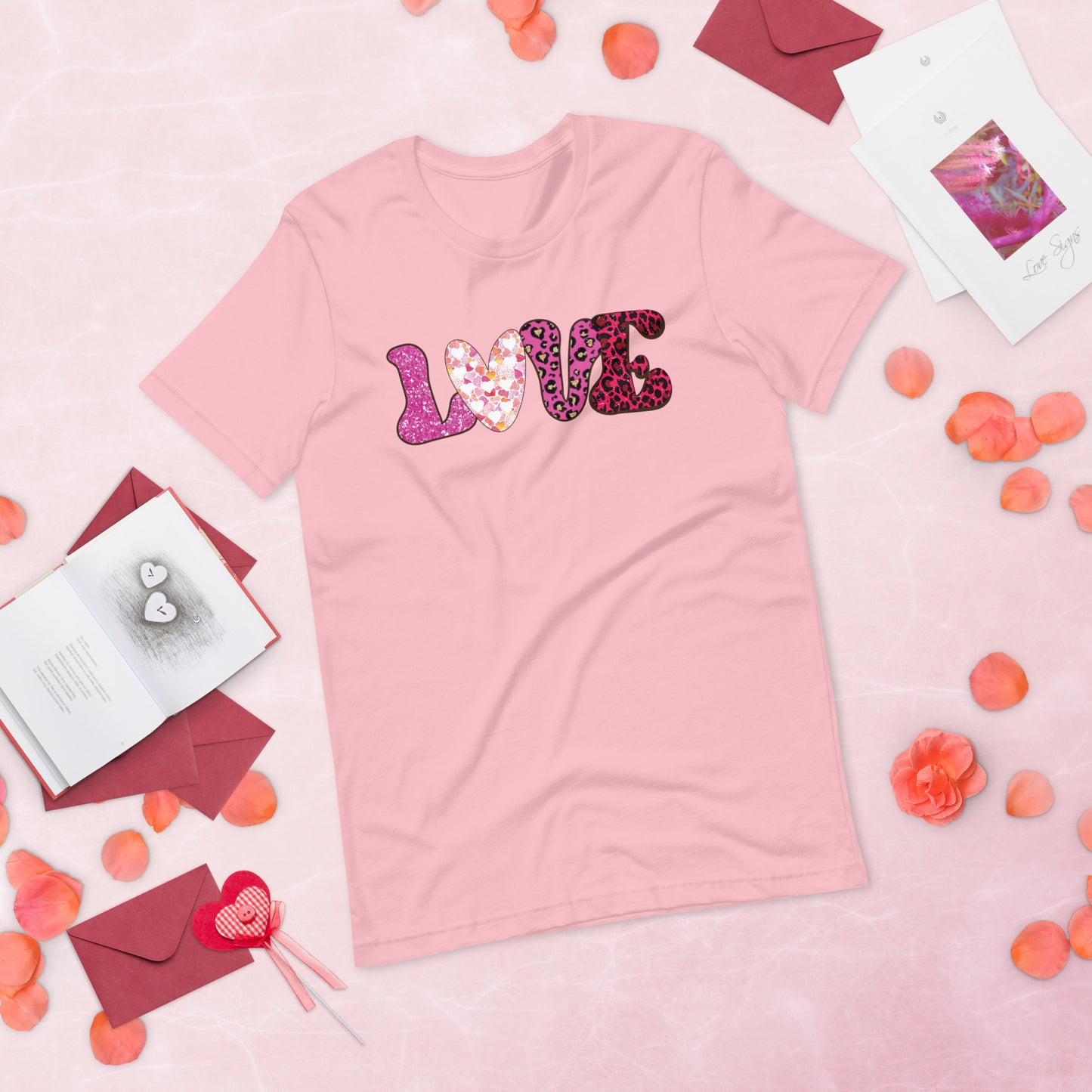 Love Valentine's Day Unisex t-shirt